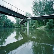 ArchitektInnen / KünstlerInnen: Bulant & Wailzer Architekturstudio<br>Projekt: Seerosenbrücke<br>Aufnahmedatum: 08/08<br>Format: 6x9cm C-Dia<br>Lieferformat: Dia-Duplikat, Scan 300 dpi<br>Bestell-Nummer: 080822-17<br>