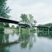 ArchitektInnen / KünstlerInnen: Bulant & Wailzer Architekturstudio<br>Projekt: Seerosenbrücke<br>Aufnahmedatum: 08/08<br>Format: 6x9cm C-Dia<br>Lieferformat: Dia-Duplikat, Scan 300 dpi<br>Bestell-Nummer: 080822-12<br>