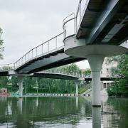 ArchitektInnen / KünstlerInnen: Bulant & Wailzer Architekturstudio<br>Projekt: Seerosenbrücke<br>Aufnahmedatum: 08/08<br>Format: 6x9cm C-Dia<br>Lieferformat: Dia-Duplikat, Scan 300 dpi<br>Bestell-Nummer: 080822-13<br>