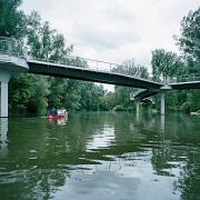 ArchitektInnen / KünstlerInnen: Bulant & Wailzer Architekturstudio<br>Projekt: Seerosenbrücke<br>Aufnahmedatum: 08/08<br>Format: 6x9cm C-Dia<br>Lieferformat: Dia-Duplikat, Scan 300 dpi<br>Bestell-Nummer: 080822-16<br>