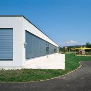 ArchitektInnen / KünstlerInnen: Georg W. Reinberg<br>Projekt: Kindergarten Amstetten<br>Aufnahmedatum: 08/08<br>Format: 6x9cm C-Dia<br>Lieferformat: Dia-Duplikat, Scan 300 dpi<br>Bestell-Nummer: 080828-15<br>