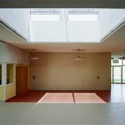 ArchitektInnen / KünstlerInnen: Georg W. Reinberg<br>Projekt: Kindergarten Amstetten<br>Aufnahmedatum: 08/08<br>Format: 6x9cm C-Dia<br>Lieferformat: Dia-Duplikat, Scan 300 dpi<br>Bestell-Nummer: 080828-21<br>