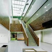 ArchitektInnen / KünstlerInnen: BWM Architekten, syntax architektur zt gmbh<br>Projekt: AUA Trainingscenter<br>Aufnahmedatum: 08/08<br>Format: 6x9cm C-Neg<br>Lieferformat: C-Print, Scan 300 dpi<br>Bestell-Nummer: 080827-14<br>
