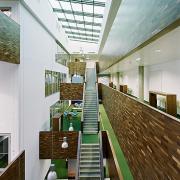 ArchitektInnen / KünstlerInnen: BWM Architekten, syntax architektur zt gmbh<br>Projekt: AUA Trainingscenter<br>Aufnahmedatum: 08/08<br>Format: 6x9cm C-Neg<br>Lieferformat: C-Print, Scan 300 dpi<br>Bestell-Nummer: 080827-17<br>