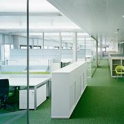 ArchitektInnen / KünstlerInnen: BWM Architekten, syntax architektur zt gmbh<br>Projekt: AUA Trainingscenter<br>Aufnahmedatum: 08/08<br>Format: 6x9cm C-Neg<br>Lieferformat: C-Print, Scan 300 dpi<br>Bestell-Nummer: 080827-28<br>