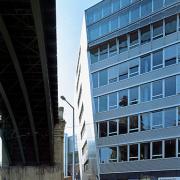 ArchitektInnen / KünstlerInnen: Architekten Tillner & Willinger, RAHM Architekten ZT-KG, Hans Schartner & Partner<br>Projekt: Skyline Spittelau<br>Aufnahmedatum: 09/08<br>Format: 6x9cm C-Dia<br>Lieferformat: Scan 300 dpi<br>Bestell-Nummer: 080929-16<br>