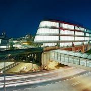 ArchitektInnen / KünstlerInnen: Architekten Tillner & Willinger, RAHM Architekten ZT-KG, Hans Schartner & Partner<br>Projekt: Skyline Spittelau<br>Aufnahmedatum: 09/08<br>Format: 6x9cm C-Neg<br>Lieferformat: C-Print, Scan 300 dpi<br>Bestell-Nummer: 080929-43<br>