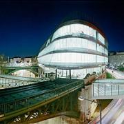 ArchitektInnen / KünstlerInnen: Architekten Tillner & Willinger, RAHM Architekten ZT-KG, Hans Schartner & Partner<br>Projekt: Skyline Spittelau<br>Aufnahmedatum: 09/08<br>Format: 6x9cm C-Neg<br>Lieferformat: C-Print, Scan 300 dpi<br>Bestell-Nummer: 080929-44<br>