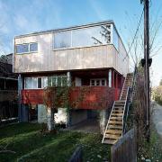 ArchitektInnen / KünstlerInnen: gharakhanzadeh sandbichler architekten zt gmbh<br>Projekt: Badehaus R.<br>Aufnahmedatum: 11/08<br>Format: 6x9cm C-Dia<br>Lieferformat: Dia-Duplikat, Scan 300 dpi<br>Bestell-Nummer: 081125-04<br>