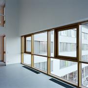 ArchitektInnen / KünstlerInnen: kub a Karl und Bremhorst Architekten<br>Projekt: Pflegeheim<br>Aufnahmedatum: 01/09<br>Format: 6x9cm C-Neg<br>Lieferformat: C-Print, Scan 300 dpi<br>Bestell-Nummer: 090113-13<br>