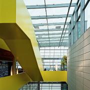 ArchitektInnen / KünstlerInnen: TREUSCH architecture<br>Projekt: Ars Electronica Center<br>Aufnahmedatum: 03/09<br>Format: 6x9cm C-Dia<br>Lieferformat: Dia-Duplikat, Scan 300 dpi<br>Bestell-Nummer: 090331-44<br>