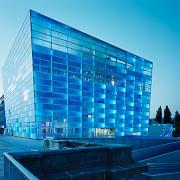 ArchitektInnen / KünstlerInnen: TREUSCH architecture<br>Projekt: Ars Electronica Center<br>Aufnahmedatum: 03/09<br>Format: 6x9cm C-Neg<br>Lieferformat: C-Print, Scan 300 dpi<br>Bestell-Nummer: 090331-45<br>