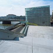 ArchitektInnen / KünstlerInnen: TREUSCH architecture<br>Projekt: Ars Electronica Center<br>Aufnahmedatum: 03/09<br>Format: 6x9cm C-Dia<br>Lieferformat: Dia-Duplikat, Scan 300 dpi<br>Bestell-Nummer: 090331-23<br>