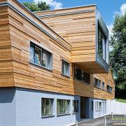 ArchitektInnen / KünstlerInnen: MAGK Architekten aichholzer | klein ZT OG<br>Projekt: Tagesheimstätte<br>Aufnahmedatum: 06/09<br>Format: 6x9cm C-Dia<br>Lieferformat: Dia-Duplikat, Scan 300 dpi<br>Bestell-Nummer: 090603-05<br>