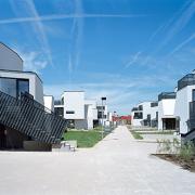 ArchitektInnen / KünstlerInnen: Pichler & Traupmann Architekten ZT GmbH<br>Projekt: Wohnsiedlung Heustadlgasse<br>Aufnahmedatum: 06/09<br>Format: 6x9cm C-Dia<br>Lieferformat: Dia-Duplikat, Scan 300 dpi<br>Bestell-Nummer: 090609-31<br>