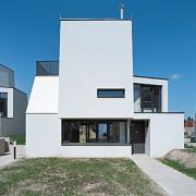 ArchitektInnen / KünstlerInnen: Pichler & Traupmann Architekten ZT GmbH<br>Projekt: Wohnsiedlung Heustadlgasse<br>Aufnahmedatum: 06/09<br>Format: 6x9cm C-Dia<br>Lieferformat: Dia-Duplikat, Scan 300 dpi<br>Bestell-Nummer: 090609-46<br>