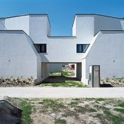 ArchitektInnen / KünstlerInnen: Pichler & Traupmann Architekten ZT GmbH<br>Projekt: Wohnsiedlung Heustadlgasse<br>Aufnahmedatum: 06/09<br>Format: 6x9cm C-Dia<br>Lieferformat: Dia-Duplikat, Scan 300 dpi<br>Bestell-Nummer: 090609-49<br>