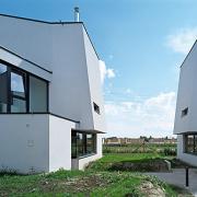 ArchitektInnen / KünstlerInnen: Pichler & Traupmann Architekten ZT GmbH<br>Projekt: Wohnsiedlung Heustadlgasse<br>Aufnahmedatum: 06/09<br>Format: 6x9cm C-Dia<br>Lieferformat: Dia-Duplikat, Scan 300 dpi<br>Bestell-Nummer: 090609-37<br>