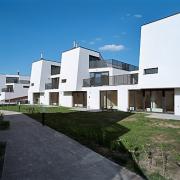 ArchitektInnen / KünstlerInnen: Pichler & Traupmann Architekten ZT GmbH<br>Projekt: Wohnsiedlung Heustadlgasse<br>Aufnahmedatum: 06/09<br>Format: 6x9cm C-Dia<br>Lieferformat: Dia-Duplikat, Scan 300 dpi<br>Bestell-Nummer: 090609-13<br>