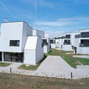 ArchitektInnen / KünstlerInnen: Pichler & Traupmann Architekten ZT GmbH<br>Projekt: Wohnsiedlung Heustadlgasse<br>Aufnahmedatum: 06/09<br>Format: 6x9cm C-Dia<br>Lieferformat: Dia-Duplikat, Scan 300 dpi<br>Bestell-Nummer: 090609-24<br>