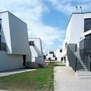 ArchitektInnen / KünstlerInnen: Pichler & Traupmann Architekten ZT GmbH<br>Projekt: Wohnsiedlung Heustadlgasse<br>Aufnahmedatum: 06/09<br>Format: 6x9cm C-Dia<br>Lieferformat: Dia-Duplikat, Scan 300 dpi<br>Bestell-Nummer: 090609-32<br>