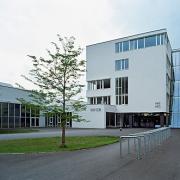 ArchitektInnen / KünstlerInnen: Stefan K. Hübner<br>Projekt: Schulzentrum Steyr<br>Aufnahmedatum: 07/09<br>Format: 6x9cm C-Dia<br>Lieferformat: Dia-Duplikat, Scan 300 dpi<br>Bestell-Nummer: 090706-01<br>