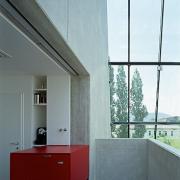 ArchitektInnen / KünstlerInnen: HÜBNER ARCHITEKTEN<br>Projekt: iSi Strebersdorf<br>Aufnahmedatum: 07/09<br>Format: 6x9cm C-Dia<br>Lieferformat: Dia-Duplikat, Scan 300 dpi<br>Bestell-Nummer: 090702-07<br>
