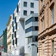 ArchitektInnen / KünstlerInnen: HÜBNER ARCHITEKTEN<br>Projekt: Chinesische Mission zur UNIDO<br>Aufnahmedatum: 07/09<br>Format: 6x9cm C-Dia<br>Lieferformat: Dia-Duplikat, Scan 300 dpi<br>Bestell-Nummer: 090714-07<br>
