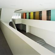 ArchitektInnen / KünstlerInnen: Daniela Ertl, Adrian Tscherteu<br>Projekt: Polytechnische Schule<br>Aufnahmedatum: 09/09<br>Format: 6x9cm C-Neg<br>Lieferformat: C-Print, Scan 300 dpi<br>Bestell-Nummer: 090909-14<br>