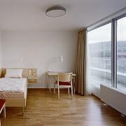 ArchitektInnen / KünstlerInnen: Architektin Sne Veselinovic ZT GmbH<br>Projekt: Engelsbad<br>Aufnahmedatum: 05/09<br>Format: 6x9cm C-Neg<br>Lieferformat: C-Print, Scan 300 dpi<br>Bestell-Nummer: 090529-23<br>