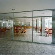 ArchitektInnen / KünstlerInnen: Architektin Sne Veselinovic ZT GmbH<br>Projekt: Engelsbad<br>Aufnahmedatum: 05/09<br>Format: 6x9cm C-Neg<br>Lieferformat: C-Print, Scan 300 dpi<br>Bestell-Nummer: 090529-14<br>