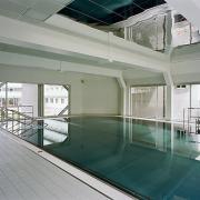 ArchitektInnen / KünstlerInnen: Architektin Sne Veselinovic ZT GmbH<br>Projekt: Engelsbad<br>Aufnahmedatum: 05/09<br>Format: 6x9cm C-Neg<br>Lieferformat: C-Print, Scan 300 dpi<br>Bestell-Nummer: 090529-24<br>