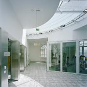 ArchitektInnen / KünstlerInnen: Architektin Sne Veselinovic ZT GmbH<br>Projekt: Engelsbad<br>Aufnahmedatum: 05/09<br>Format: 6x9cm C-Neg<br>Lieferformat: C-Print, Scan 300 dpi<br>Bestell-Nummer: 090529-16<br>