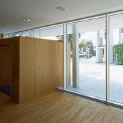 ArchitektInnen / KünstlerInnen: RUNSER / PRANTL architekten<br>Projekt: Pfarrzentrum Neu-Guntramsdorf<br>Aufnahmedatum: 09/09<br>Format: 6x9cm C-Dia<br>Lieferformat: Dia-Duplikat, Scan 300 dpi<br>Bestell-Nummer: 090915-15<br>