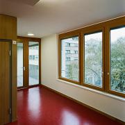 ArchitektInnen / KünstlerInnen: kub a Karl und Bremhorst Architekten<br>Projekt: Pflegeheim Linz<br>Aufnahmedatum: 12/09<br>Format: 6x9cm C-Neg<br>Lieferformat: C-Print, Scan 300 dpi<br>Bestell-Nummer: 091201-10<br>