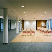ArchitektInnen / KünstlerInnen: kub a Karl und Bremhorst Architekten<br>Projekt: Pflegeheim Linz<br>Aufnahmedatum: 12/09<br>Format: 6x9cm C-Neg<br>Lieferformat: C-Print, Scan 300 dpi<br>Bestell-Nummer: 091201-15<br>