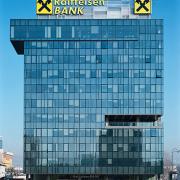ArchitektInnen / KünstlerInnen: kub a Karl und Bremhorst Architekten<br>Projekt: Raiffeisen Sarajewo<br>Aufnahmedatum: 11/09<br>Format: 6x9cm C-Neg<br>Lieferformat: C-Print, Scan 300 dpi<br>Bestell-Nummer: 091126-08<br>