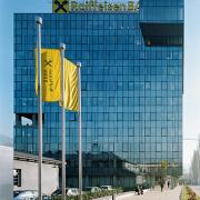 ArchitektInnen / KünstlerInnen: kub a Karl und Bremhorst Architekten<br>Projekt: Raiffeisen Sarajewo<br>Aufnahmedatum: 11/09<br>Format: 6x9cm C-Neg<br>Lieferformat: C-Print, Scan 300 dpi<br>Bestell-Nummer: 091126-03<br>
