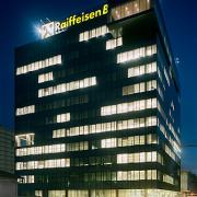 ArchitektInnen / KünstlerInnen: kub a Karl und Bremhorst Architekten<br>Projekt: Raiffeisen Sarajewo<br>Aufnahmedatum: 11/09<br>Format: 6x9cm C-Neg<br>Lieferformat: C-Print, Scan 300 dpi<br>Bestell-Nummer: 091126-25<br>