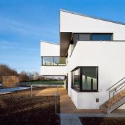 ArchitektInnen / KünstlerInnen: t-hoch-n Ziviltechniker GmbH<br>Projekt: Haus L.<br>Aufnahmedatum: 11/09<br>Format: 6x9cm C-Dia<br>Lieferformat: Dia-Duplikat, Scan 300 dpi<br>Bestell-Nummer: 091119-12<br>