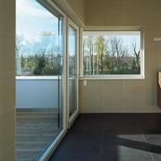 ArchitektInnen / KünstlerInnen: t-hoch-n Ziviltechniker GmbH<br>Projekt: Haus L.<br>Aufnahmedatum: 11/09<br>Format: 6x9cm C-Dia<br>Lieferformat: Dia-Duplikat, Scan 300 dpi<br>Bestell-Nummer: 091119-23<br>