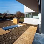 ArchitektInnen / KünstlerInnen: t-hoch-n Ziviltechniker GmbH<br>Projekt: Haus L.<br>Aufnahmedatum: 11/09<br>Format: 6x9cm C-Dia<br>Lieferformat: Dia-Duplikat, Scan 300 dpi<br>Bestell-Nummer: 091119-14<br>