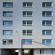 ArchitektInnen / KünstlerInnen: lichtblauwagner architekten generalplaner zt gmbh<br>Projekt: WHA Attemsgasse<br>Aufnahmedatum: 12/09<br>Format: 6x9cm C-Dia<br>Lieferformat: Dia-Duplikat, Scan 300 dpi<br>Bestell-Nummer: 091202-02<br>
