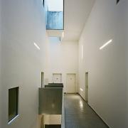 ArchitektInnen / KünstlerInnen: lichtblauwagner architekten generalplaner zt gmbh<br>Projekt: WHA Attemsgasse<br>Aufnahmedatum: 12/09<br>Format: 6x9cm C-Neg<br>Lieferformat: C-Print, Scan 300 dpi<br>Bestell-Nummer: 091202-33<br>