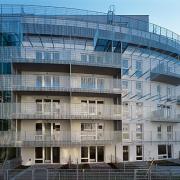 ArchitektInnen / KünstlerInnen: lichtblauwagner architekten generalplaner zt gmbh<br>Projekt: WHA Attemsgasse<br>Aufnahmedatum: 12/09<br>Format: 6x9cm C-Dia<br>Lieferformat: Dia-Duplikat, Scan 300 dpi<br>Bestell-Nummer: 091202-13<br>