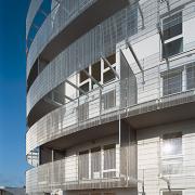 ArchitektInnen / KünstlerInnen: lichtblauwagner architekten generalplaner zt gmbh<br>Projekt: WHA Attemsgasse<br>Aufnahmedatum: 12/09<br>Format: 6x9cm C-Dia<br>Lieferformat: Dia-Duplikat, Scan 300 dpi<br>Bestell-Nummer: 091202-09<br>