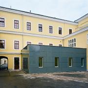 ArchitektInnen / KünstlerInnen: lichtblauwagner architekten generalplaner zt gmbh<br>Projekt: Therapiezentrum Ybbs<br>Aufnahmedatum: 12/09<br>Format: 6x9cm C-Neg<br>Lieferformat: C-Print, Scan 300 dpi<br>Bestell-Nummer: 091217-04<br>