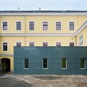 ArchitektInnen / KünstlerInnen: lichtblauwagner architekten generalplaner zt gmbh<br>Projekt: Therapiezentrum Ybbs<br>Aufnahmedatum: 12/09<br>Format: 6x9cm C-Neg<br>Lieferformat: C-Print, Scan 300 dpi<br>Bestell-Nummer: 091217-03<br>