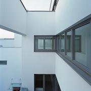 ArchitektInnen / KünstlerInnen: Walter Stelzhammer<br>Projekt: Wohnhausanlage Orasteig<br>Aufnahmedatum: 12/09<br>Format: 6x9cm C-Dia<br>Lieferformat: Dia-Duplikat, Scan 300 dpi<br>Bestell-Nummer: 091203-23<br>