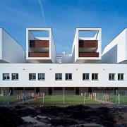 ArchitektInnen / KünstlerInnen: Walter Stelzhammer<br>Projekt: Wohnhausanlage Orasteig<br>Aufnahmedatum: 12/09<br>Format: 6x9cm C-Dia<br>Lieferformat: Dia-Duplikat, Scan 300 dpi<br>Bestell-Nummer: 091203-01<br>